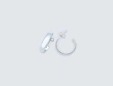 Silver Hoop Earrings img